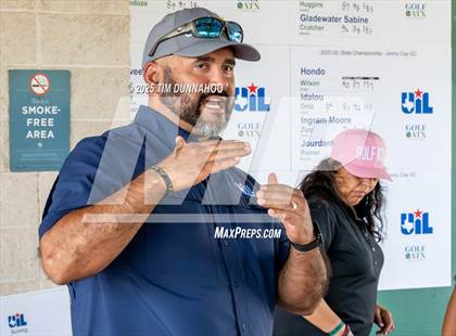 Thumbnail 1 in UIL 3A Girls Golf Finals (Awards) photogallery.