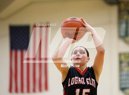 Thumbnail 2 in Logan Elm @ Athens photogallery.