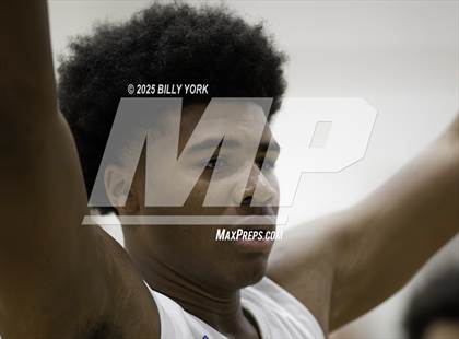 Thumbnail 3 in Grand Saline vs Chapel Hill photogallery.