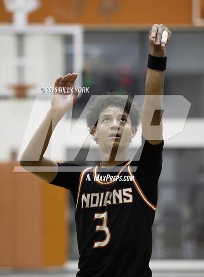 Thumbnail 3 in Grand Saline vs Chapel Hill photogallery.