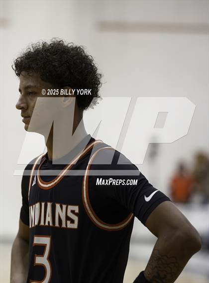 Thumbnail 2 in Grand Saline vs Chapel Hill photogallery.