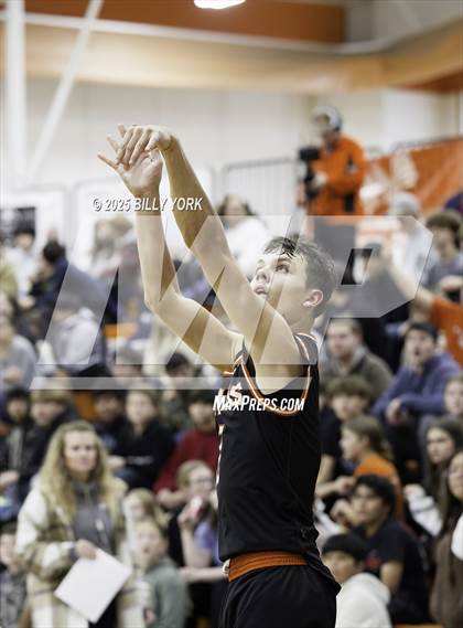 Thumbnail 1 in Grand Saline vs Chapel Hill photogallery.