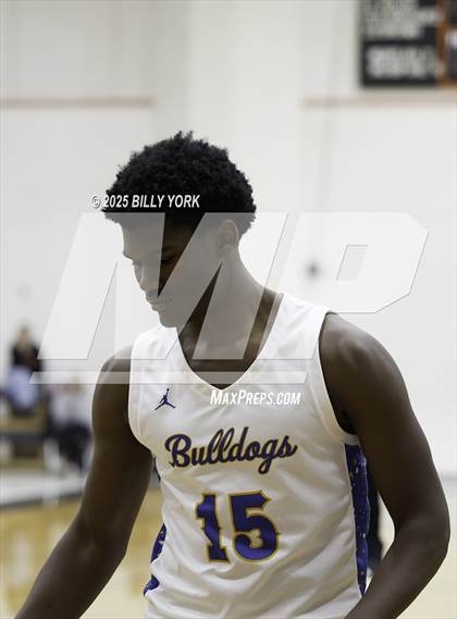 Thumbnail 3 in Grand Saline vs Chapel Hill photogallery.