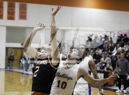 Thumbnail 2 in Grand Saline vs Chapel Hill photogallery.