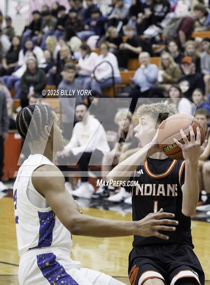 Thumbnail 2 in Grand Saline vs Chapel Hill photogallery.