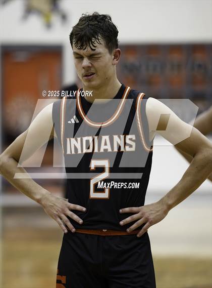 Thumbnail 2 in Grand Saline vs Chapel Hill photogallery.