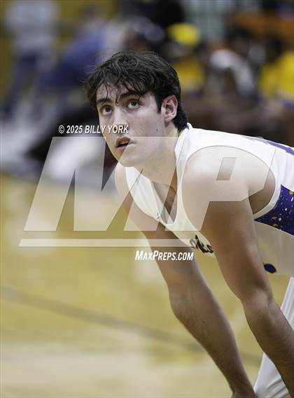 Thumbnail 1 in Grand Saline vs Chapel Hill photogallery.