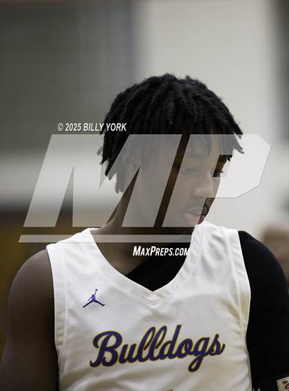 Thumbnail 1 in Grand Saline vs Chapel Hill photogallery.