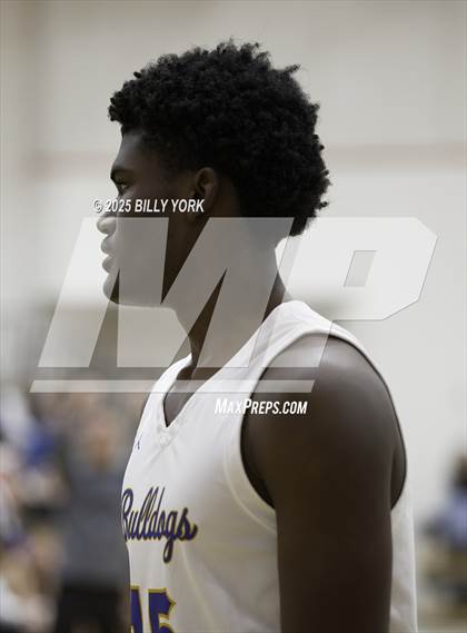 Thumbnail 3 in Grand Saline vs Chapel Hill photogallery.