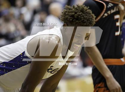 Thumbnail 2 in Grand Saline vs Chapel Hill photogallery.