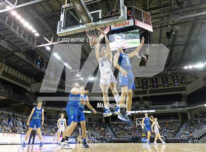 Thumbnail 3 in North Laurel @ Covington Catholic photogallery.