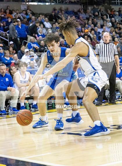 Thumbnail 1 in North Laurel @ Covington Catholic photogallery.
