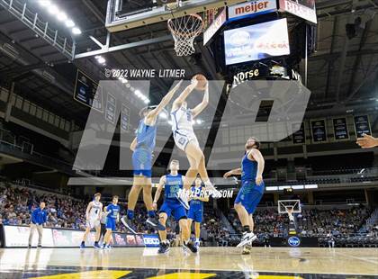 Thumbnail 1 in North Laurel @ Covington Catholic photogallery.