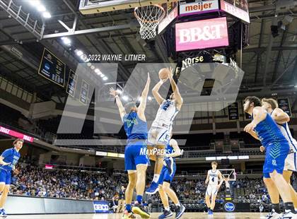Thumbnail 1 in North Laurel @ Covington Catholic photogallery.