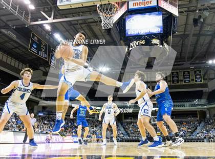 Thumbnail 1 in North Laurel @ Covington Catholic photogallery.