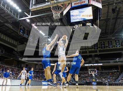 Thumbnail 1 in North Laurel @ Covington Catholic photogallery.