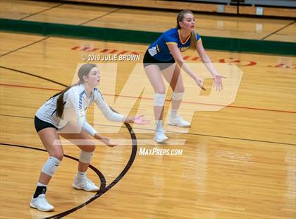 Thumbnail 3 in Carmel @ Lawrence North photogallery.