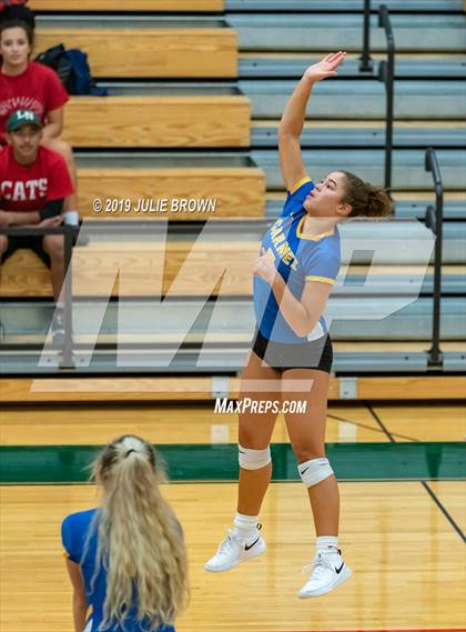 Thumbnail 3 in Carmel @ Lawrence North photogallery.