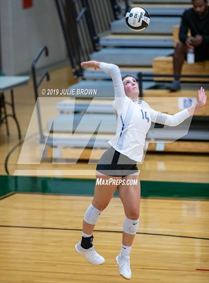 Thumbnail 3 in Carmel @ Lawrence North photogallery.