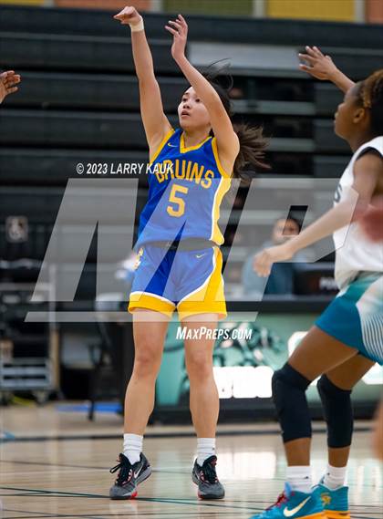 Thumbnail 1 in Santa Clara Vs Evergreen Valley (CIF CCS Div 1 Quarterfinal) photogallery.