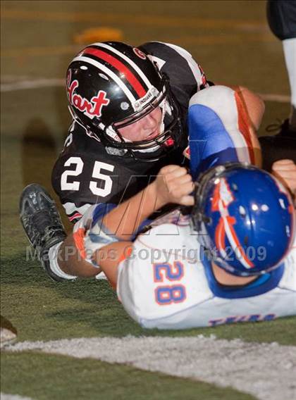 Thumbnail 2 in Hart vs. Westlake photogallery.