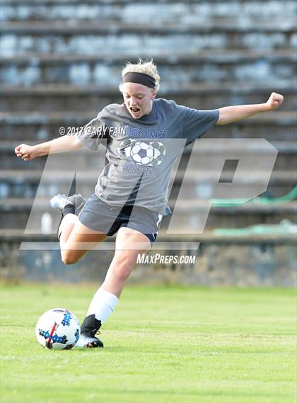 Thumbnail 2 in Cleveland @ Soddy Daisy photogallery.