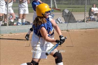 Thumbnail 2 in Lincoln vs. Franklin (WC Pre-Season Tourney) photogallery.