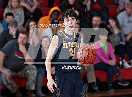 Thumbnail 2 in Seymour @ Cocke County (D2AAA District Quarter Final) photogallery.