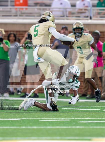 Thumbnail 1 in Central @ Buford photogallery.