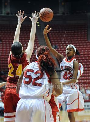 Thumbnail 1 in Cathedral vs. Mount Miguel (CIF SDS D3 Final) photogallery.