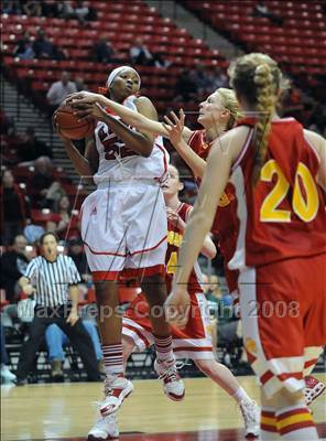 Thumbnail 1 in Cathedral vs. Mount Miguel (CIF SDS D3 Final) photogallery.