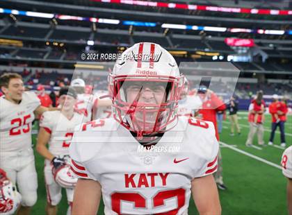 Thumbnail 3 in Cedar Hill vs. Katy (UIL 6A Division 2 Final) photogallery.