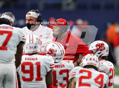 Thumbnail 3 in Cedar Hill vs. Katy (UIL 6A Division 2 Final) photogallery.