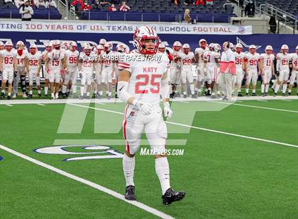Thumbnail 3 in Cedar Hill vs. Katy (UIL 6A Division 2 Final) photogallery.