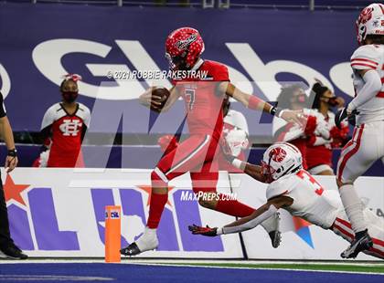 Thumbnail 3 in Cedar Hill vs. Katy (UIL 6A Division 2 Final) photogallery.