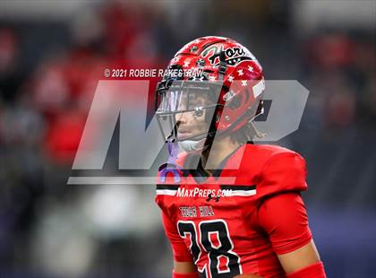 Thumbnail 2 in Cedar Hill vs. Katy (UIL 6A Division 2 Final) photogallery.