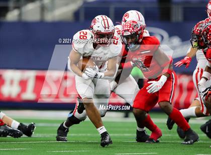 Thumbnail 3 in Cedar Hill vs. Katy (UIL 6A Division 2 Final) photogallery.