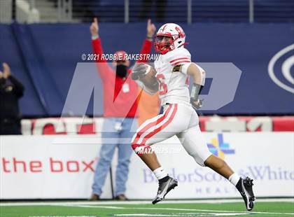 Thumbnail 1 in Cedar Hill vs. Katy (UIL 6A Division 2 Final) photogallery.