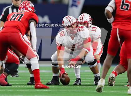 Thumbnail 3 in Cedar Hill vs. Katy (UIL 6A Division 2 Final) photogallery.