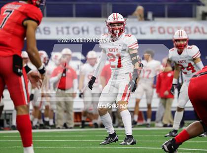 Thumbnail 2 in Cedar Hill vs. Katy (UIL 6A Division 2 Final) photogallery.
