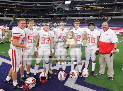 Thumbnail 2 in Cedar Hill vs. Katy (UIL 6A Division 2 Final) photogallery.