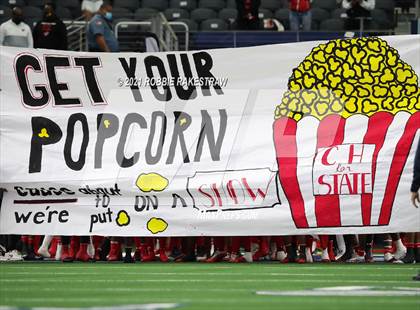Thumbnail 3 in Cedar Hill vs. Katy (UIL 6A Division 2 Final) photogallery.
