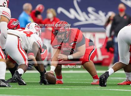 Thumbnail 1 in Cedar Hill vs. Katy (UIL 6A Division 2 Final) photogallery.