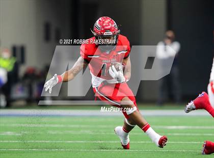 Thumbnail 3 in Cedar Hill vs. Katy (UIL 6A Division 2 Final) photogallery.