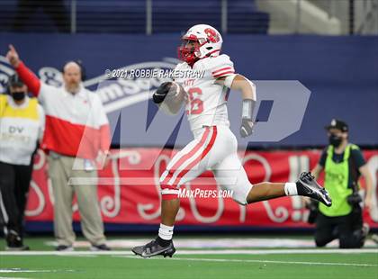 Thumbnail 3 in Cedar Hill vs. Katy (UIL 6A Division 2 Final) photogallery.