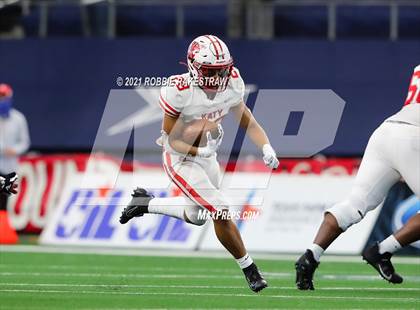 Thumbnail 2 in Cedar Hill vs. Katy (UIL 6A Division 2 Final) photogallery.
