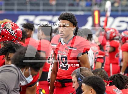 Thumbnail 3 in Cedar Hill vs. Katy (UIL 6A Division 2 Final) photogallery.