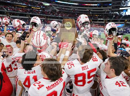 Thumbnail 3 in Cedar Hill vs. Katy (UIL 6A Division 2 Final) photogallery.