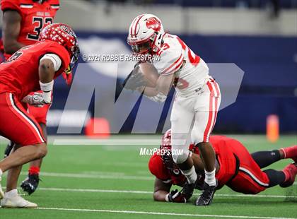 Thumbnail 3 in Cedar Hill vs. Katy (UIL 6A Division 2 Final) photogallery.