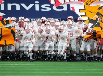 Thumbnail 2 in Cedar Hill vs. Katy (UIL 6A Division 2 Final) photogallery.